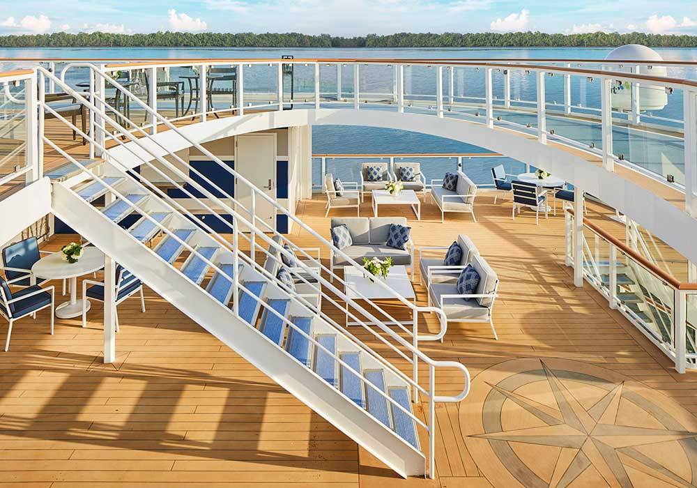 THE GREEN LEGION EXPERIENCE INVADES THE BIG EASY FOR THE BIG GAME!!!