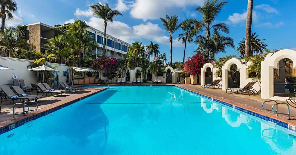 2025 CHAMPIONSHIP TOUR CHARGERS